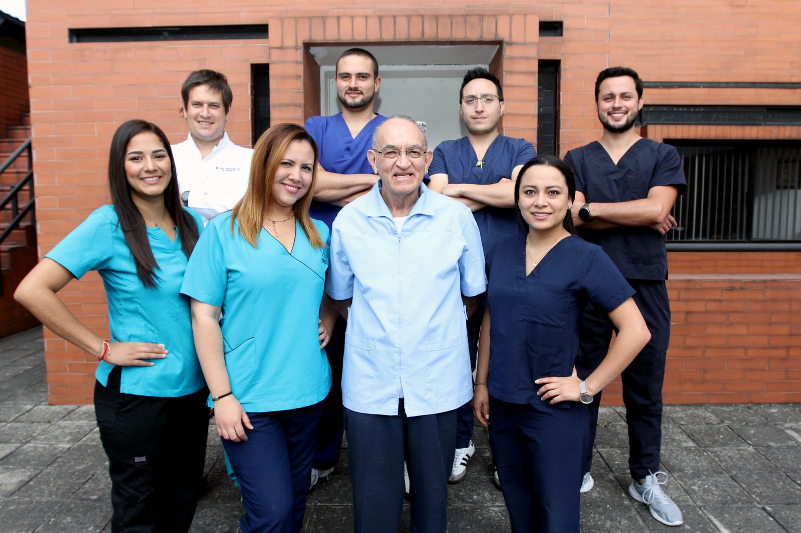 El equipo de Vela Odontología en Quito