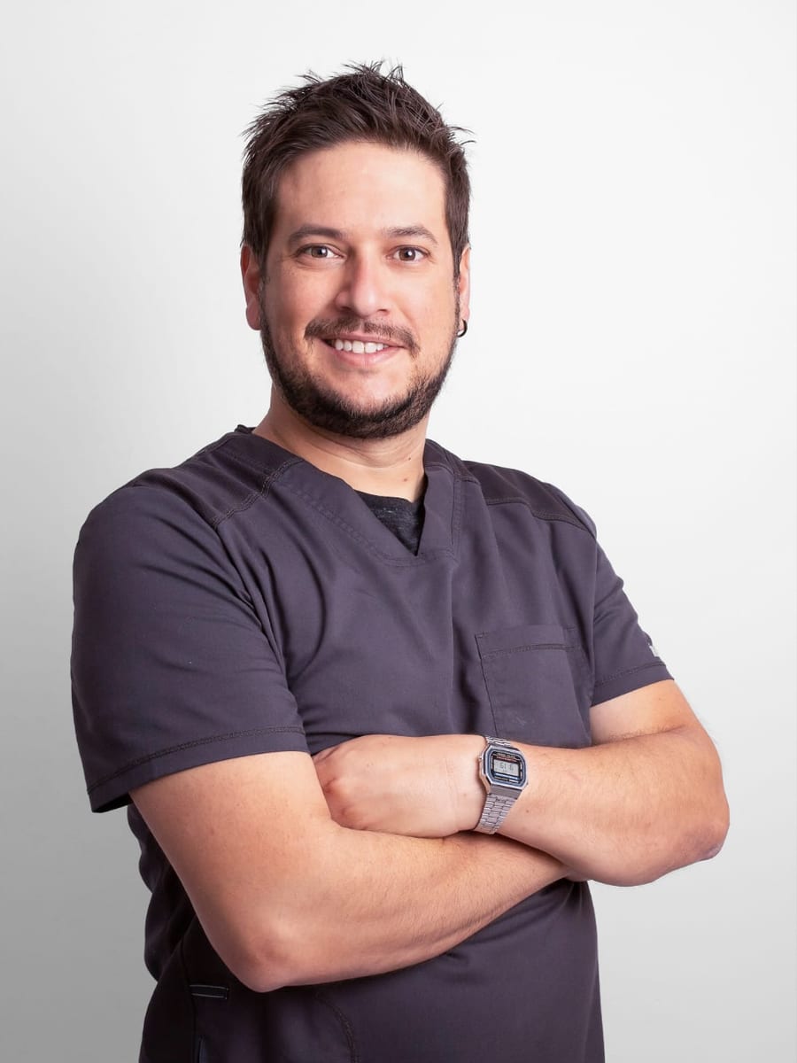 Dr. Jorge Maldonado, Ortodoncia en Vela Odontología, Quito